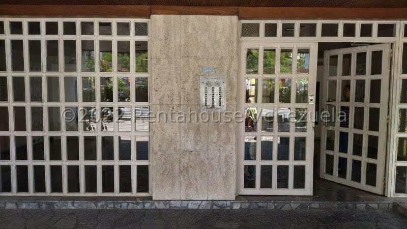 APARTAMENTO EN VENTA-CECILIA GUTIERREZ - 2