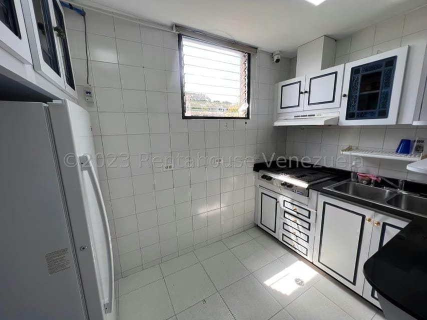 Apartamento (1 Nivel) en Venta en Cumbres de Curumo, Distrito Metropolitano - 24