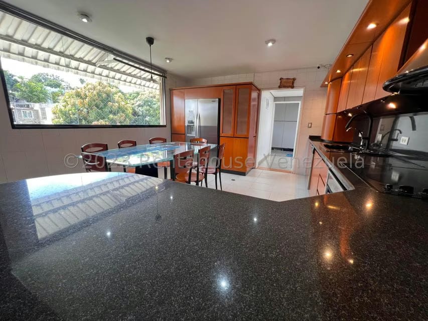 Apartamento (1 Nivel) en Venta en Cumbres de Curumo, Distrito Metropolitano - 26