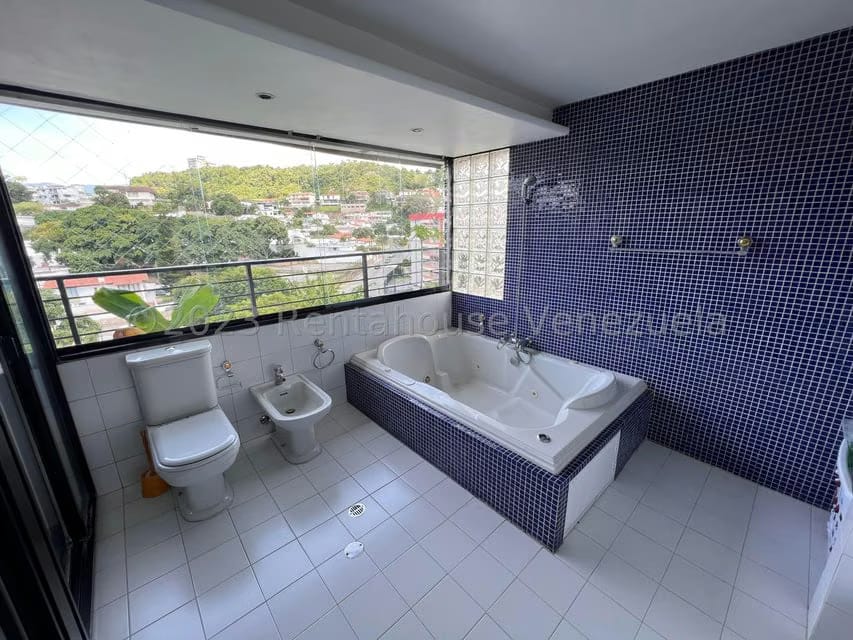 Apartamento (1 Nivel) en Venta en Cumbres de Curumo, Distrito Metropolitano - 31