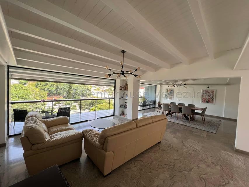 Apartamento (1 Nivel) en Venta en Cumbres de Curumo, Distrito Metropolitano - 5