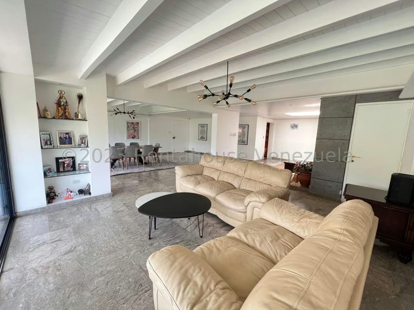 Apartamento (1 Nivel) en Venta en Cumbres de Curumo, Distrito Metropolitano - 7