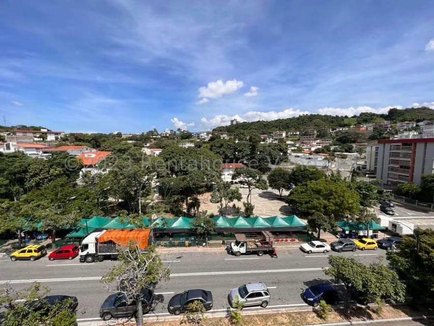Apartamento (1 Nivel) en Venta en Cumbres de Curumo, Distrito Metropolitano - 8
