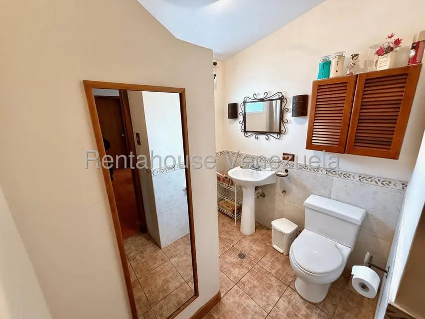 Casa (Multipes Niveles) en Venta en Lomas de La Trinidad, Distrito Metropolitano - 22