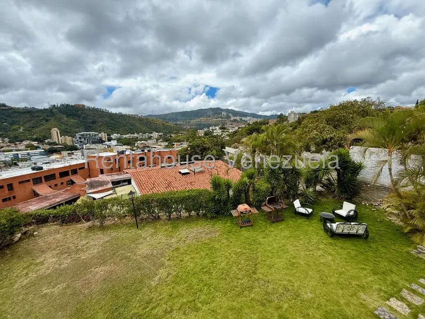 Casa (Multipes Niveles) en Venta en Lomas de La Trinidad, Distrito Metropolitano - 32