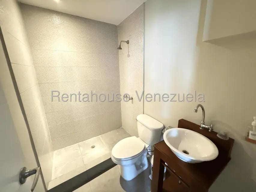 Casa (Multipes Niveles) en Venta en Lomas de La Trinidad, Distrito Metropolitano - 42