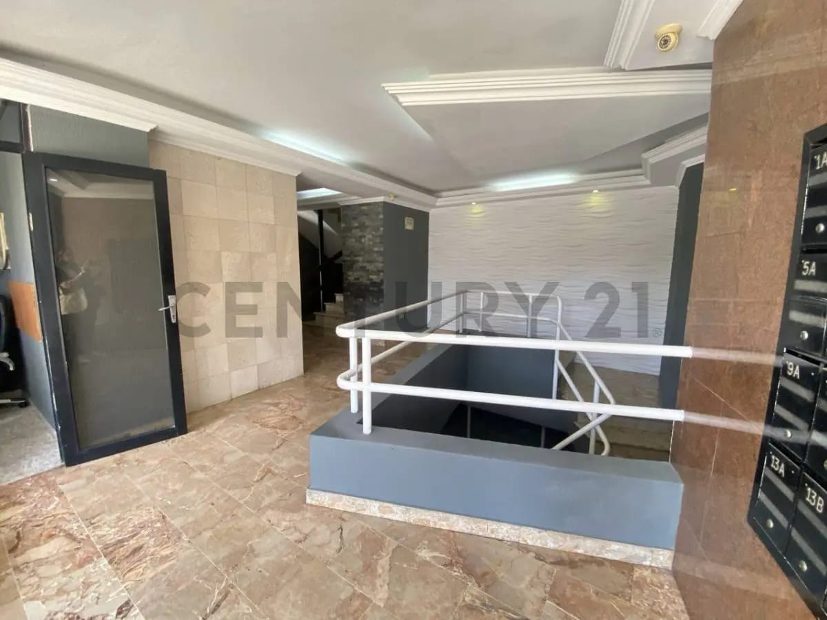 Apartamento en venta en Edificio Maria Victoria en Avenida Santa Rita, Maracaibo - 3