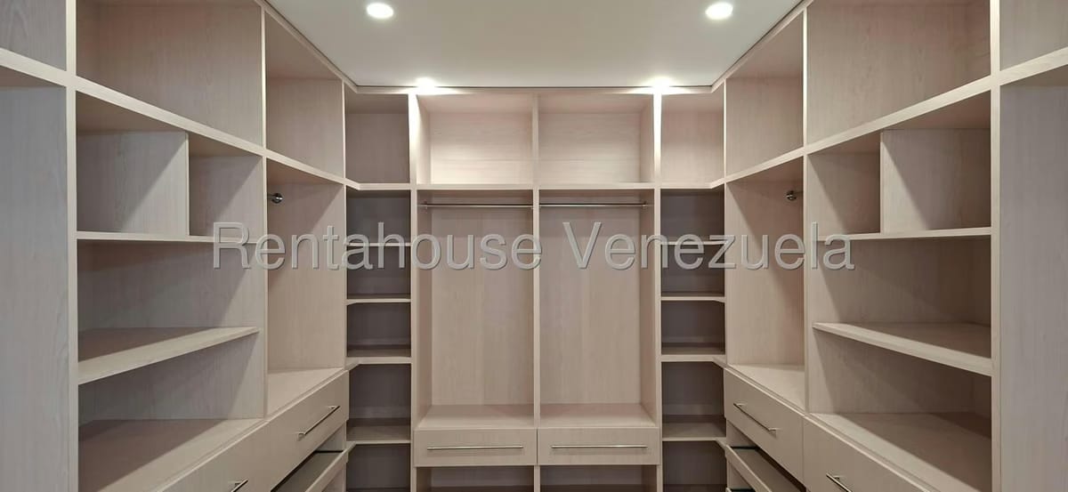 Casa (Multipes Niveles) en Venta en La Mara, Merida - 42
