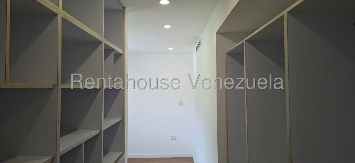 Casa (Multipes Niveles) en Venta en La Mara, Merida - 54