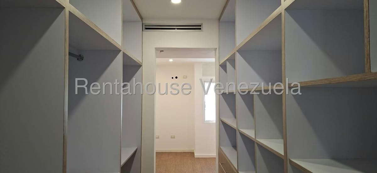 Casa (Multipes Niveles) en Venta en La Mara, Merida - 58