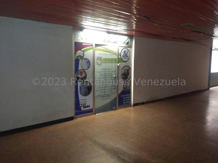 Comercial (Local Comercial) en Venta en Lomas del Este, Carabobo - 2