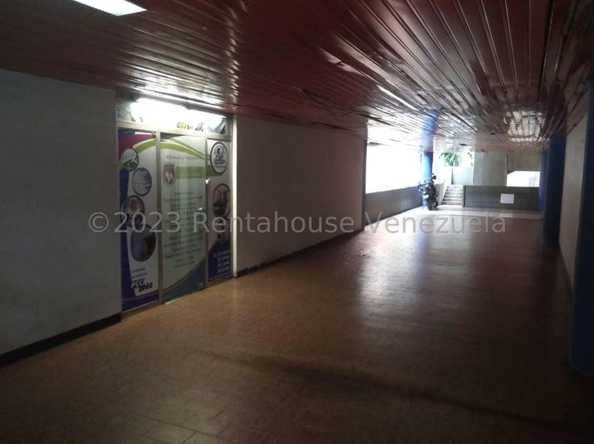 Comercial (Local Comercial) en Venta en Lomas del Este, Carabobo - 19