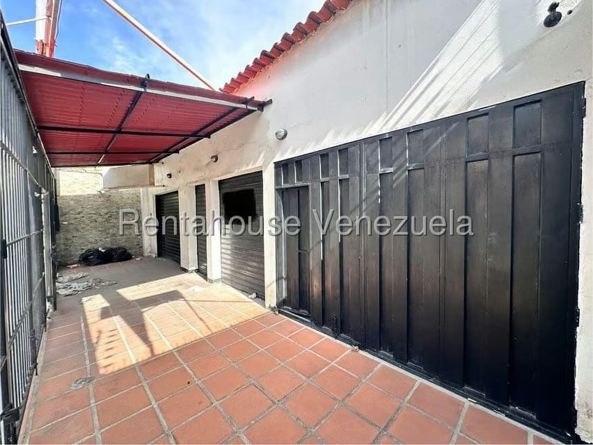 Comercial (Local Comercial) en Venta en Centro, Lara - 2