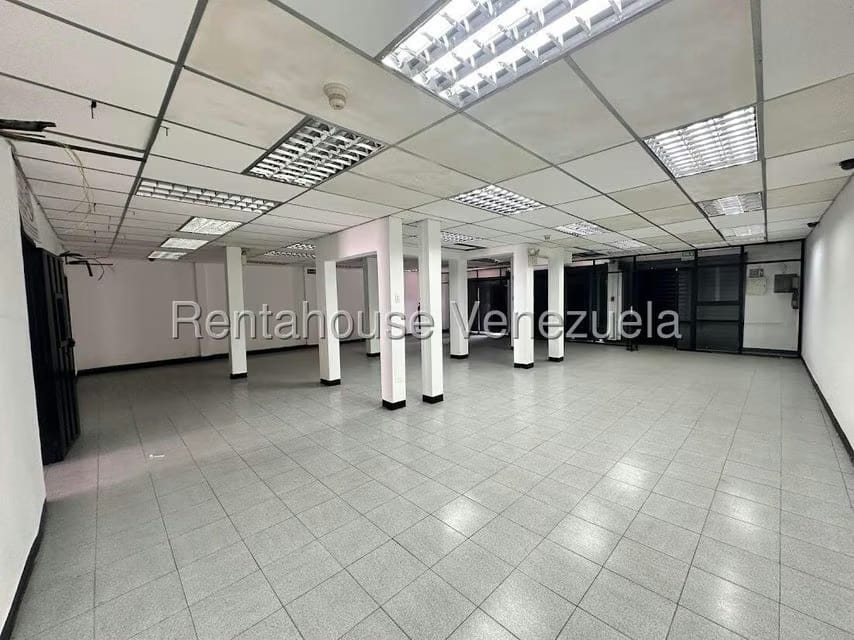 Comercial (Local Comercial) en Venta en Centro, Lara - 5