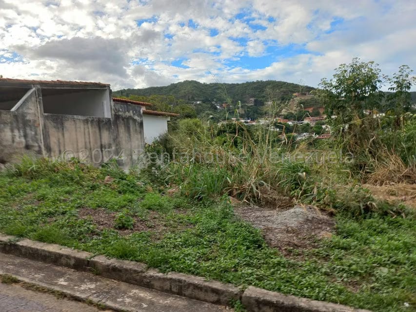 Terreno (Residencial) en Venta en Prados del Este, Distrito Metropolitano - 5