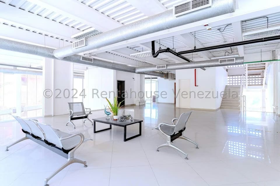 Comercial (Edificio) en Venta en Municipio Carrizal, Miranda - 17