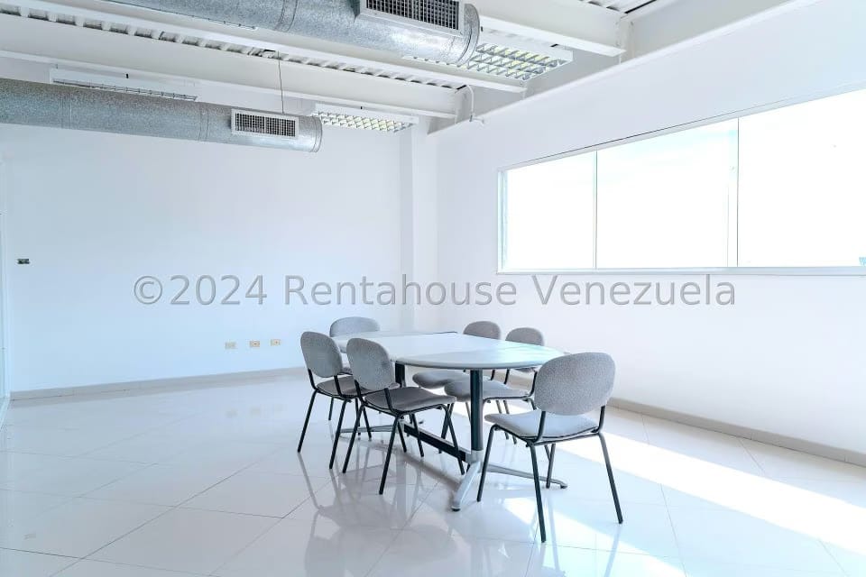Comercial (Edificio) en Venta en Municipio Carrizal, Miranda - 30