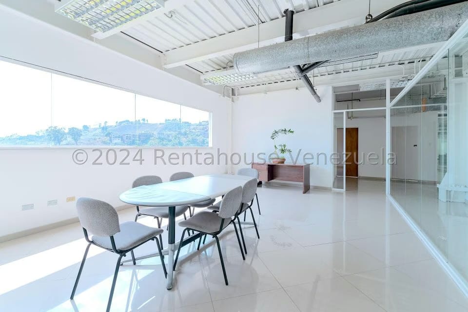 Comercial (Edificio) en Venta en Municipio Carrizal, Miranda - 33