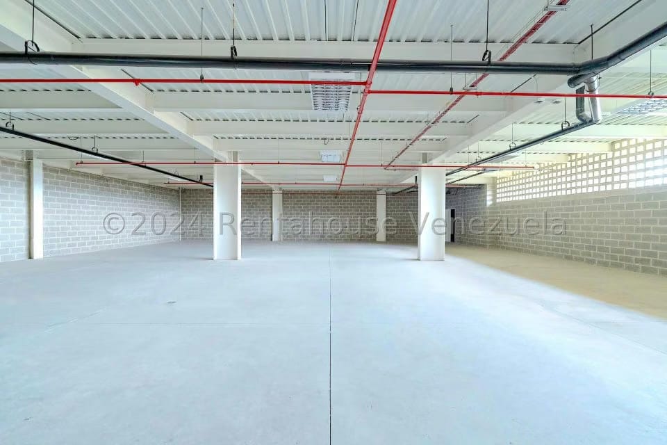 Comercial (Edificio) en Venta en Municipio Carrizal, Miranda - 38