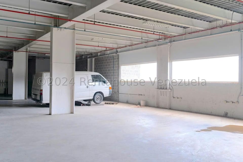 Comercial (Edificio) en Venta en Municipio Carrizal, Miranda - 41