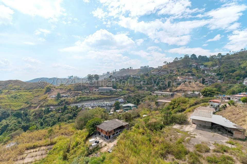 Comercial (Edificio) en Venta en Municipio Carrizal, Miranda - 47