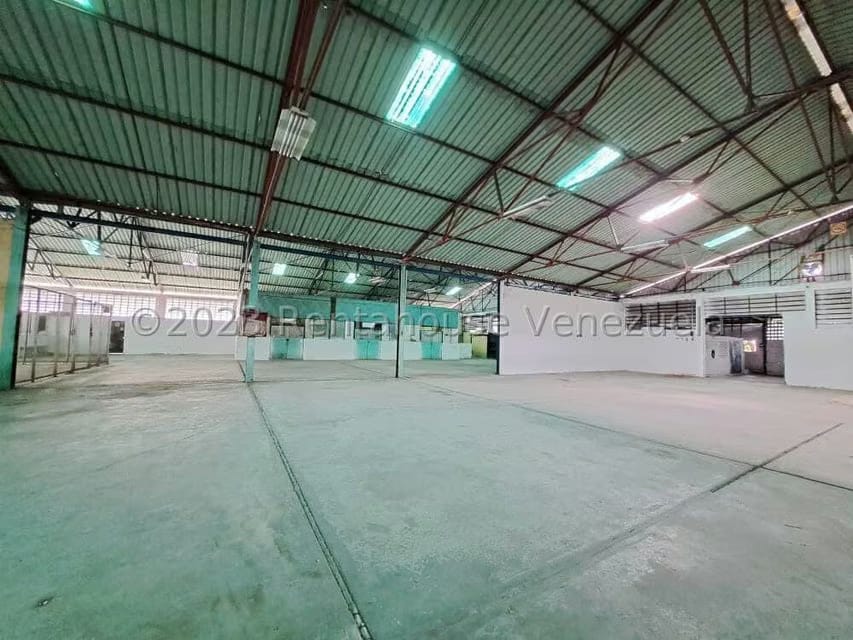 Comercial (Local Comercial) en Venta en Santa Rosa de Charallave, Miranda - 4