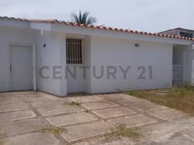 CASA CONJUNTO RESIDENCIAL ESTRELLA MARINA , ISLA DE MARGARITA - 2