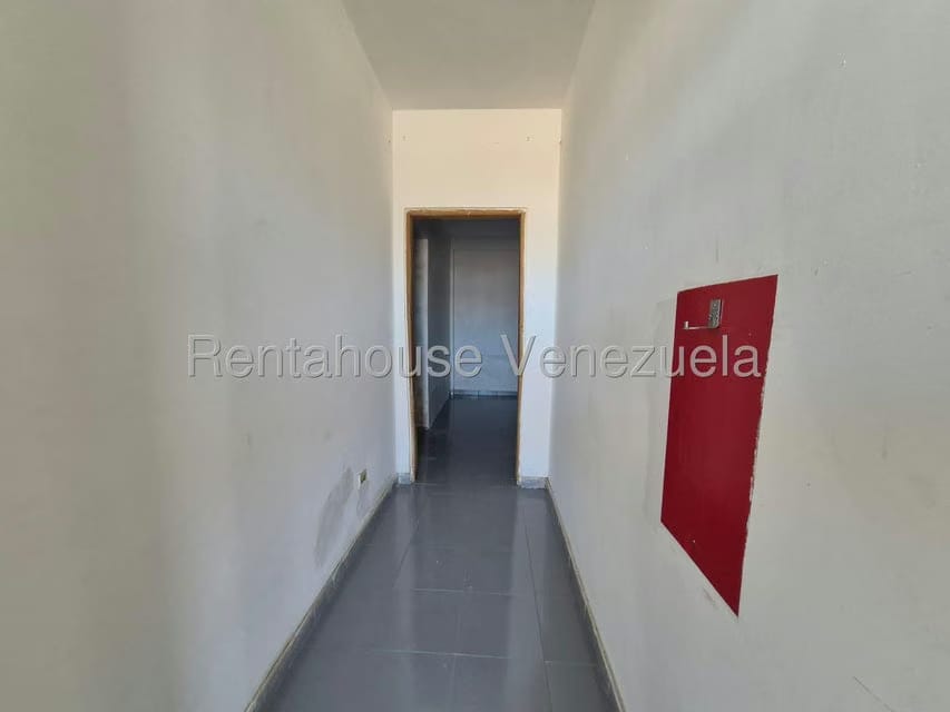 Comercial (Galpon - Deposito) en Alquiler en Nuevo Pueblo, Falcon - 4