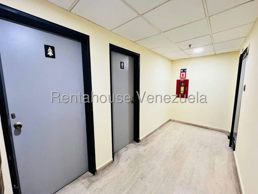 Comercial (Oficina) en Alquiler en Avenida Bolivar, Aragua - 20