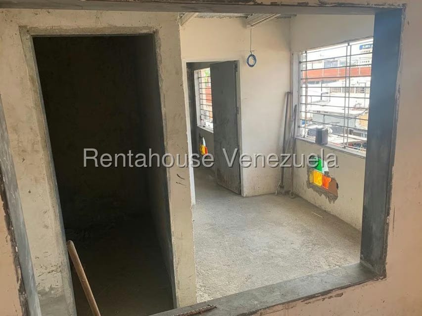 Comercial (Local Comercial) en Alquiler en Los Rosales, Distrito Metropolitano - 4