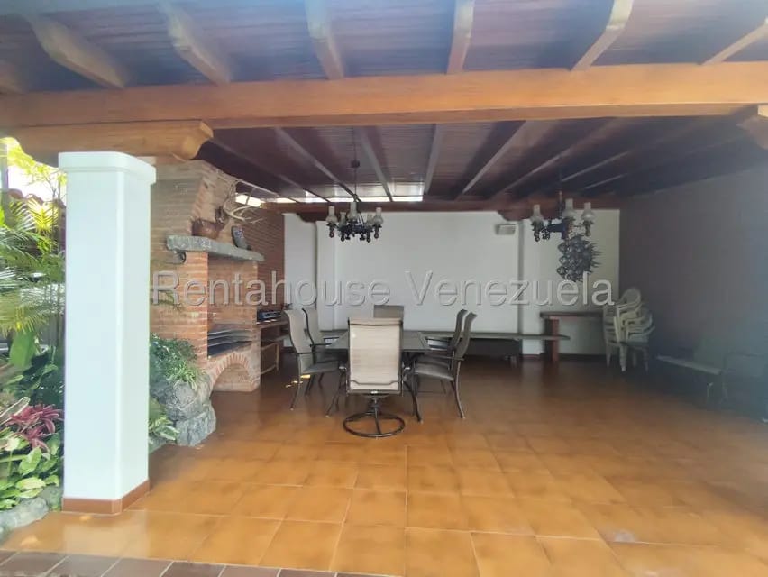 Apartamento (1 Nivel) en Alquiler en Colinas de Bello Monte, Distrito Metropolitano - 15