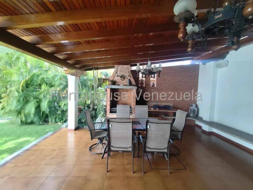 Apartamento (1 Nivel) en Alquiler en Colinas de Bello Monte, Distrito Metropolitano - 16