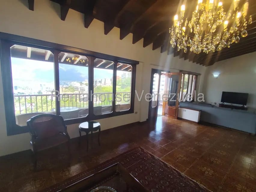 Apartamento (1 Nivel) en Alquiler en Colinas de Bello Monte, Distrito Metropolitano - 42