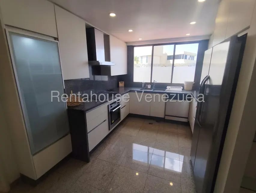 Apartamento (1 Nivel) en Alquiler en Colinas de Bello Monte, Distrito Metropolitano - 63