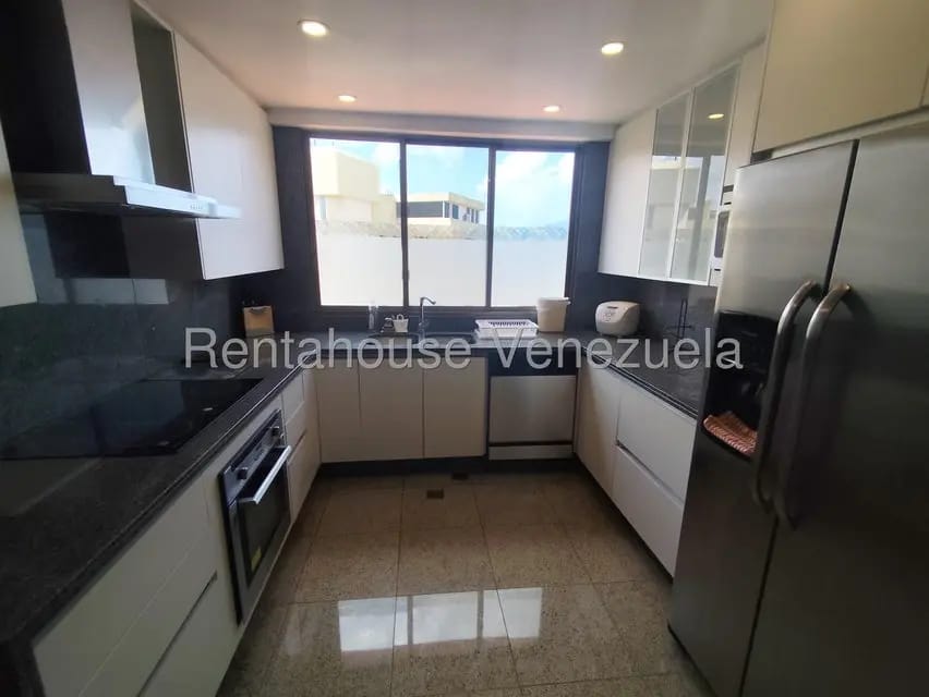Apartamento (1 Nivel) en Alquiler en Colinas de Bello Monte, Distrito Metropolitano - 64