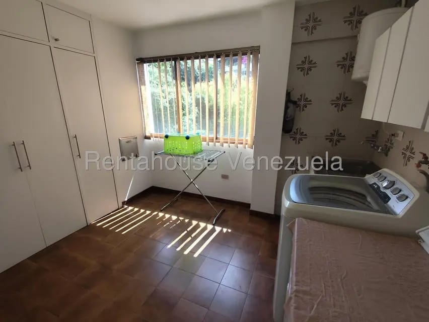Apartamento (1 Nivel) en Alquiler en Colinas de Bello Monte, Distrito Metropolitano - 68