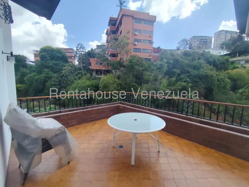 Apartamento (1 Nivel) en Alquiler en Colinas de Bello Monte, Distrito Metropolitano - 82