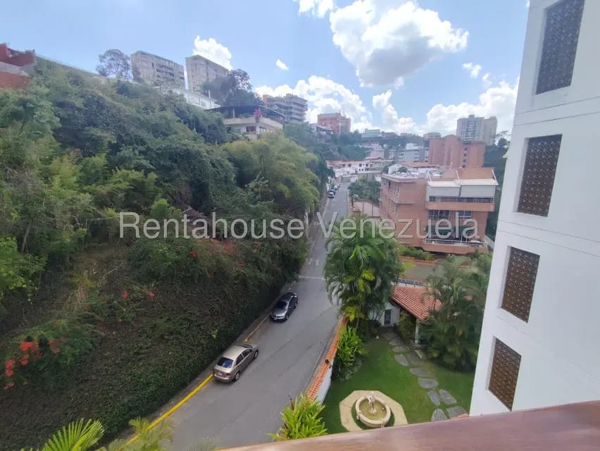 Apartamento (1 Nivel) en Alquiler en Colinas de Bello Monte, Distrito Metropolitano - 85