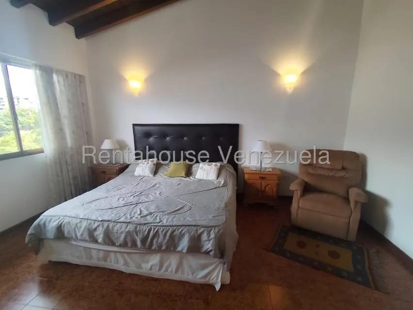 Apartamento (1 Nivel) en Alquiler en Colinas de Bello Monte, Distrito Metropolitano - 93