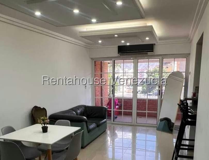 Apartamento (1 Nivel) en Venta en Prebo I, Carabobo - 2