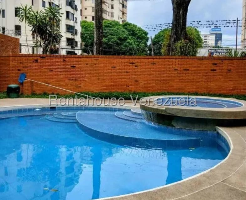 Apartamento (1 Nivel) en Venta en Prebo I, Carabobo - 11