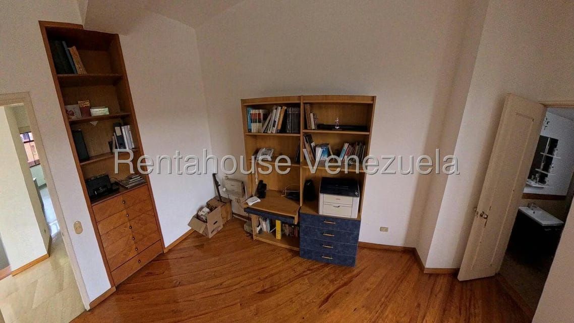 Apartamento (Multiples Niveles) en Venta en Los Samanes, Distrito Metropolitano - 3