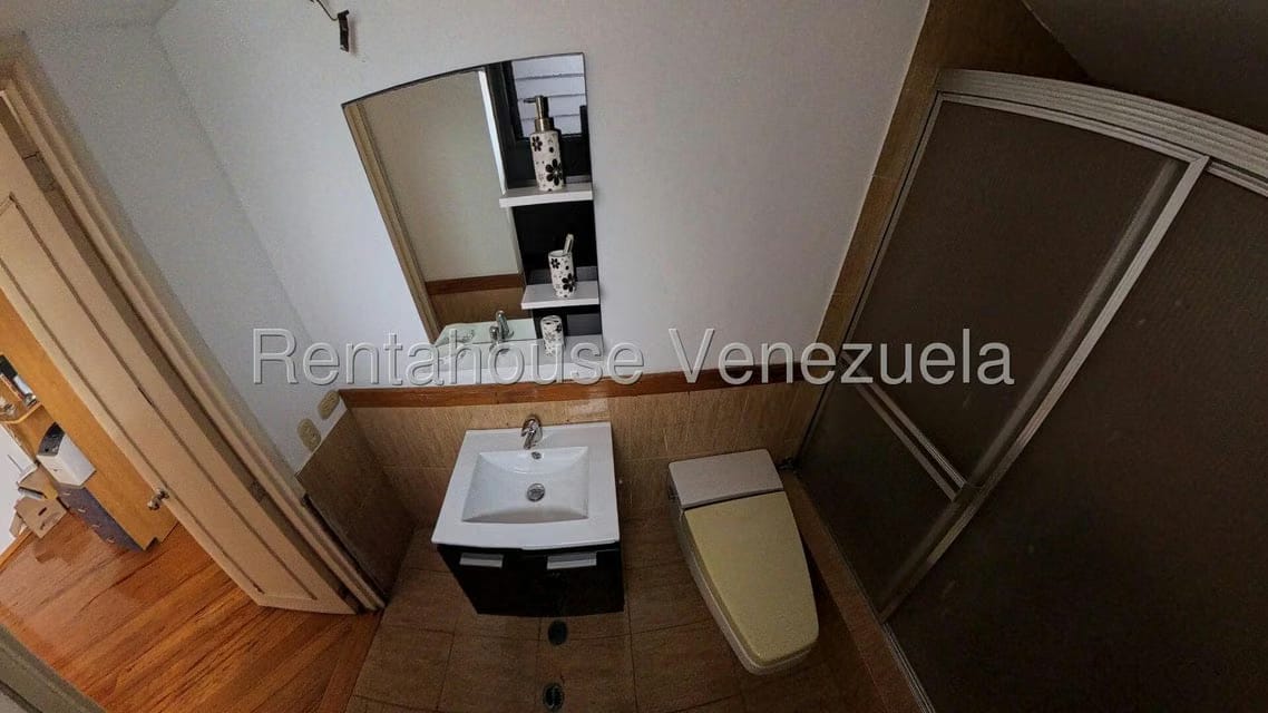 Apartamento (Multiples Niveles) en Venta en Los Samanes, Distrito Metropolitano - 4