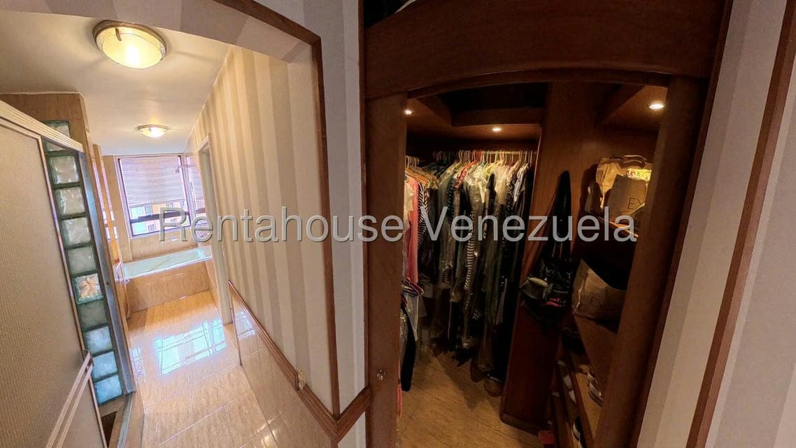 Apartamento (Multiples Niveles) en Venta en Los Samanes, Distrito Metropolitano - 10