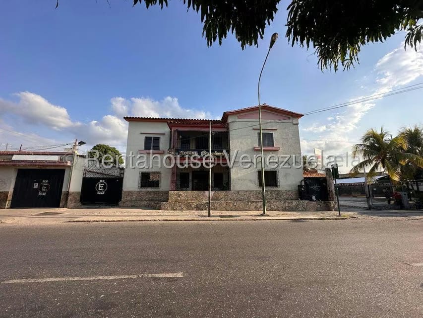 Comercial (Posada) en Venta en Centro, Lara