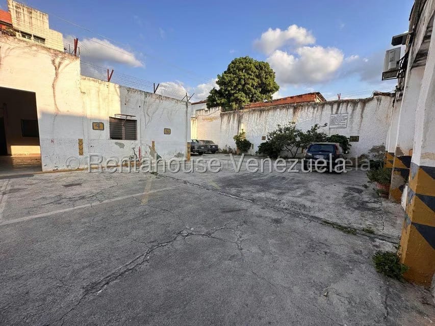 Comercial (Posada) en Venta en Centro, Lara - 26