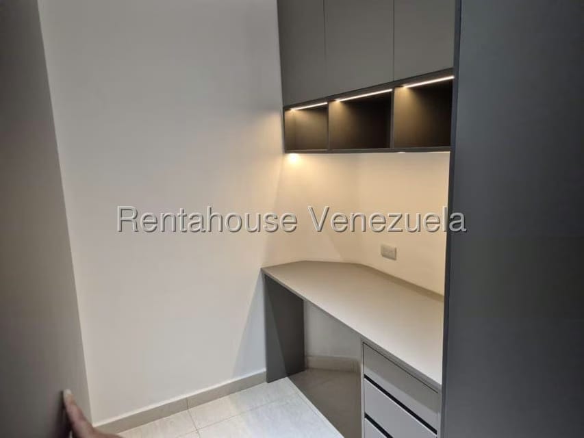 Apartamento (1 Nivel) en Alquiler en Campo Alegre, Distrito Metropolitano - 7