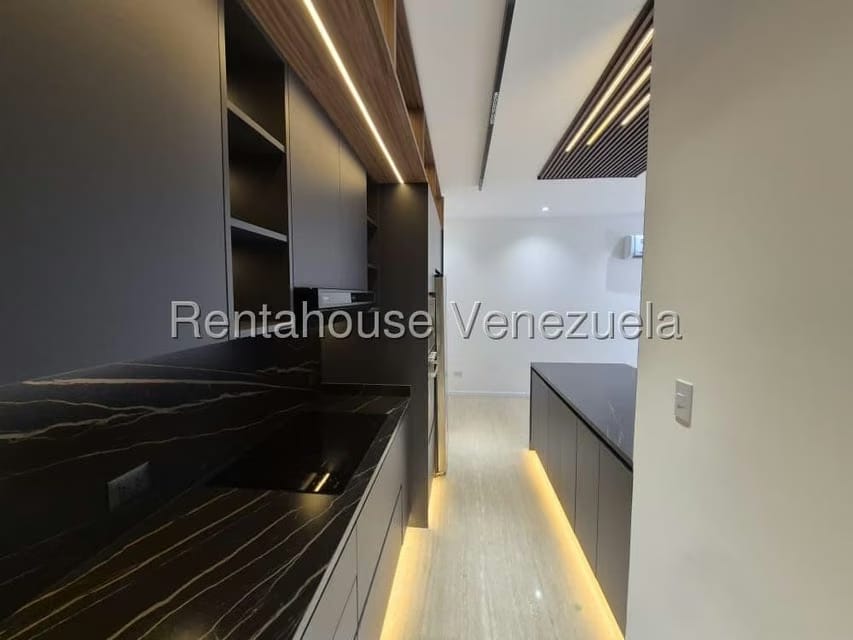 Apartamento (1 Nivel) en Alquiler en Campo Alegre, Distrito Metropolitano - 8