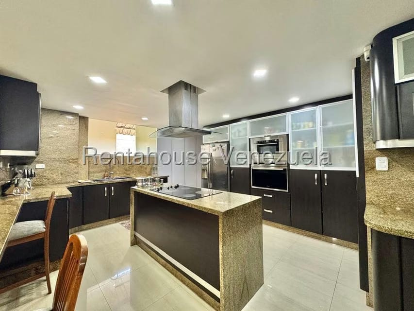 Apartamento (Penthouse) en Venta en La Urbina, Distrito Metropolitano - 16