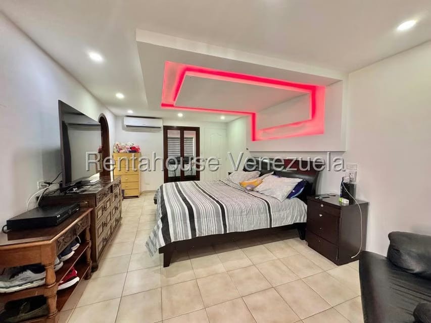 Apartamento (Penthouse) en Venta en La Urbina, Distrito Metropolitano - 30